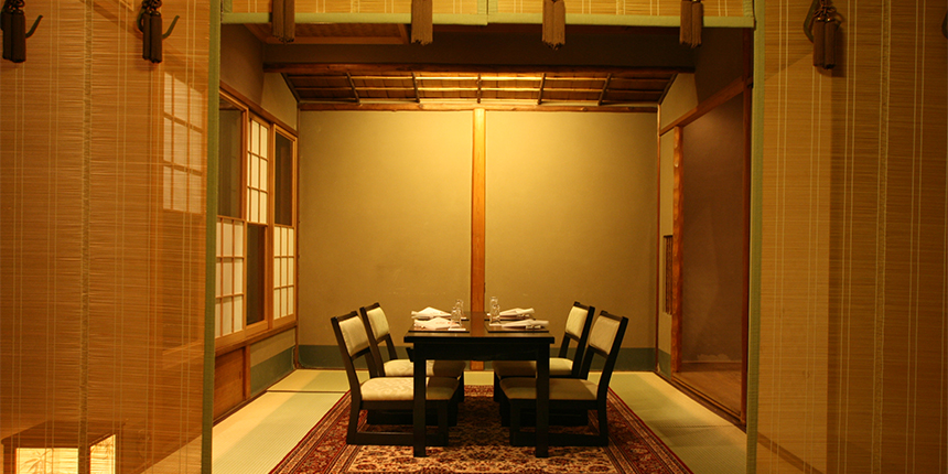 風情漂う八坂の街並みを見ながらごゆっくりと京風天ぷらを…